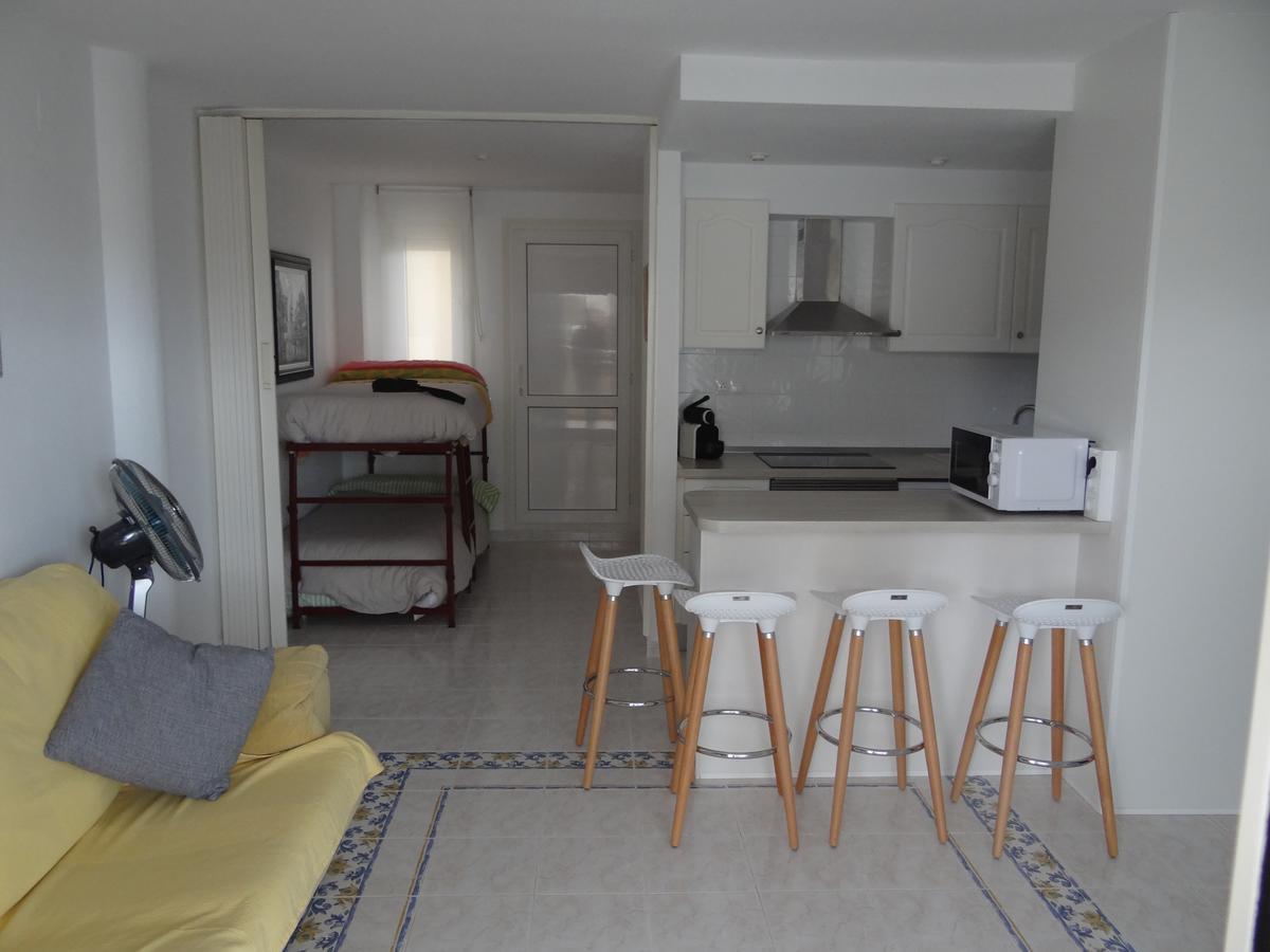 En Apartment *